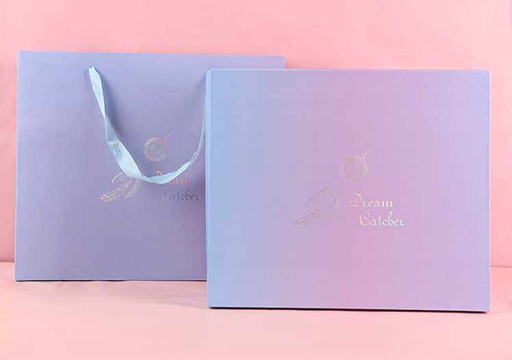 服饰包装礼盒200410